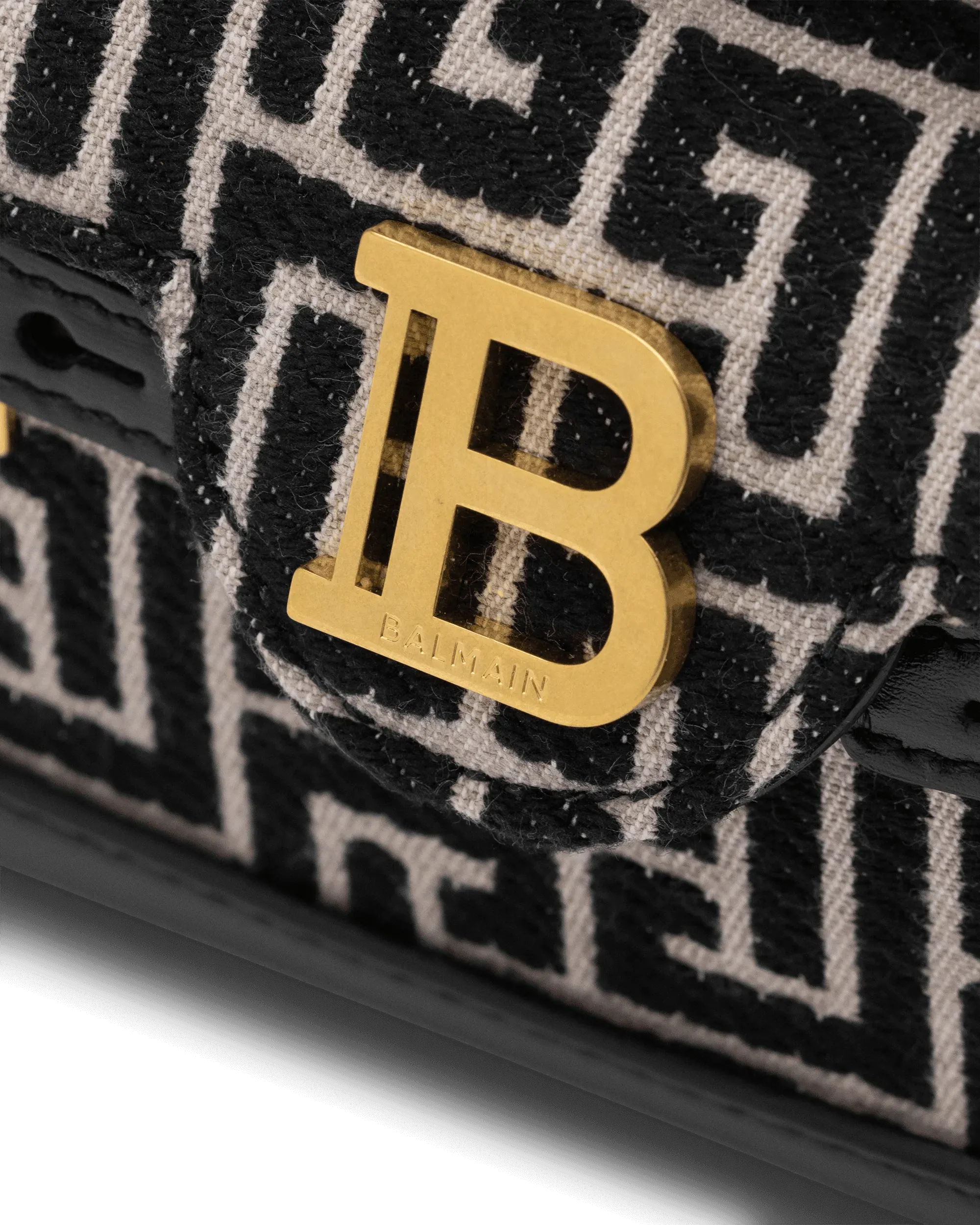 B-Buzz 19 Jacquard Monogram Bag