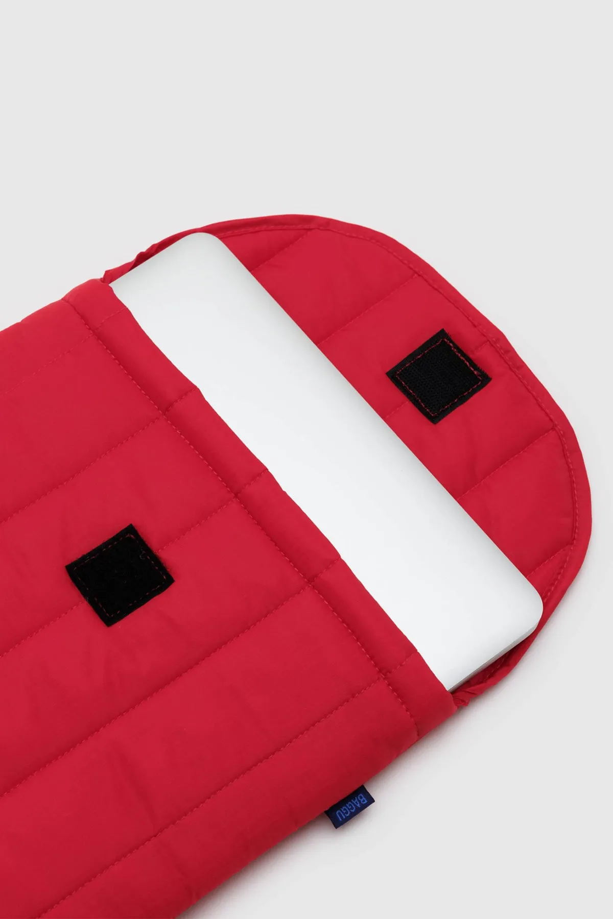 BAGGU Puffy Laptop Sleeve Candy Apple