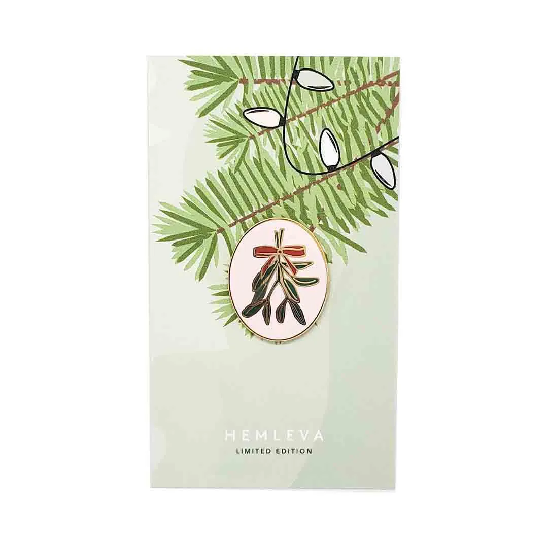 Enamel Pin - Mistletoe (Limited Edition) by Hemleva