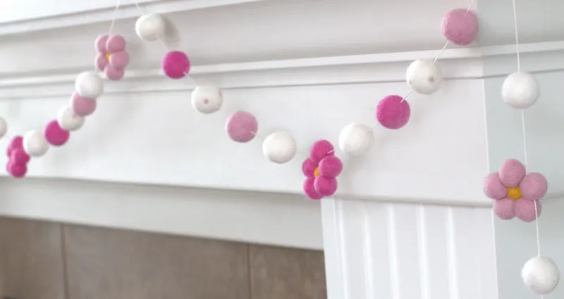 Felt Daisy Garland- Baby Pink, Rose, White