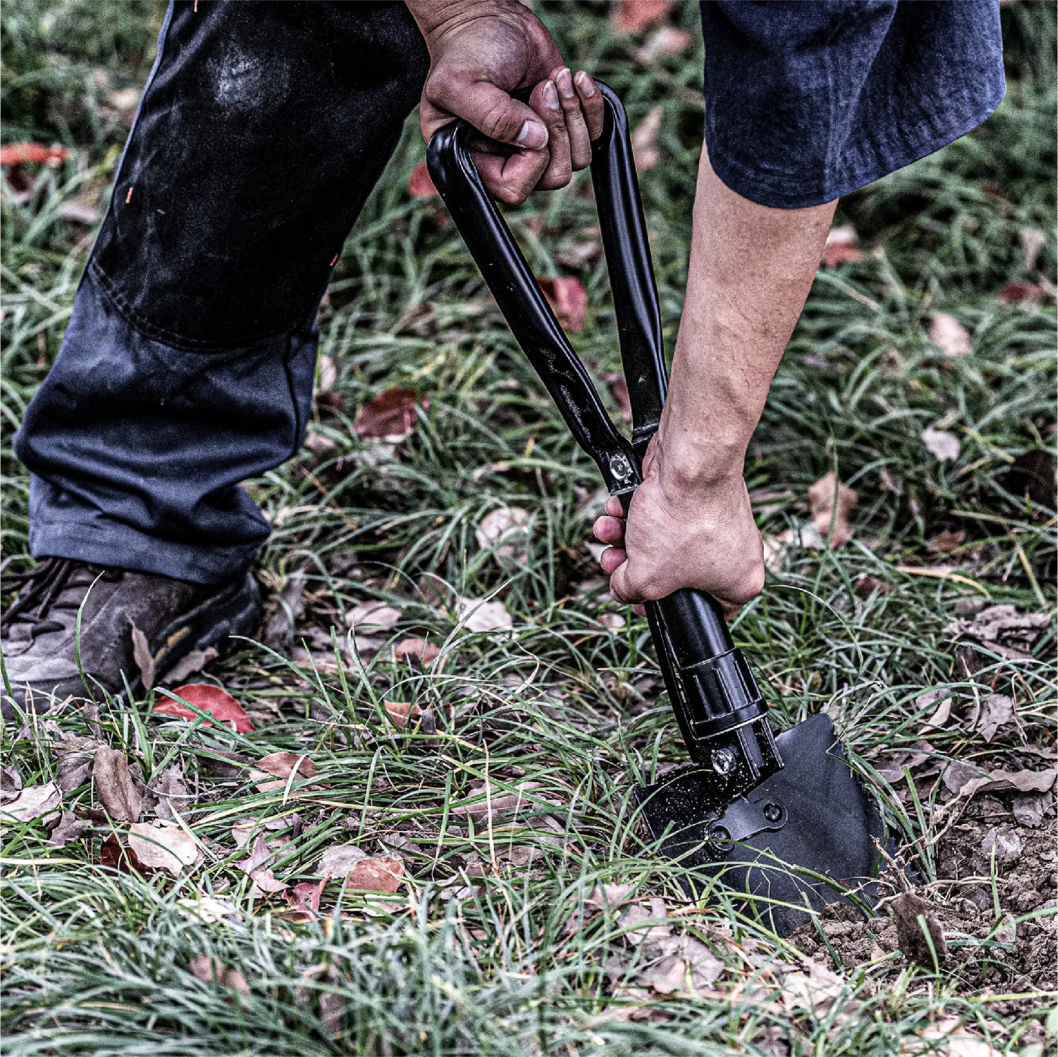 Folding Survival Shovel, Easy to Carry, for Off Road, Camping, Gardening