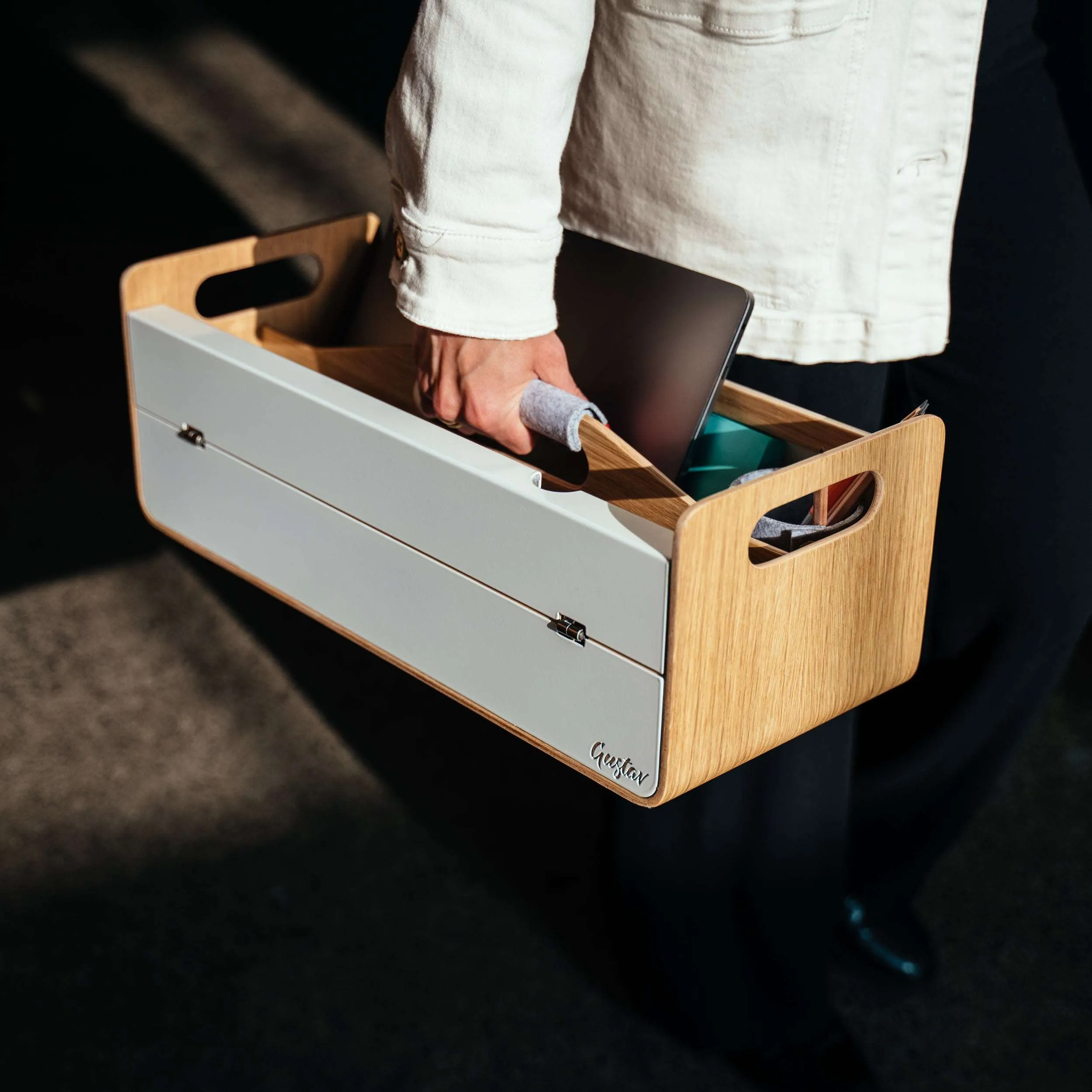 Gustav Original XL Desk Organizer & Laptop Stand Oak/White