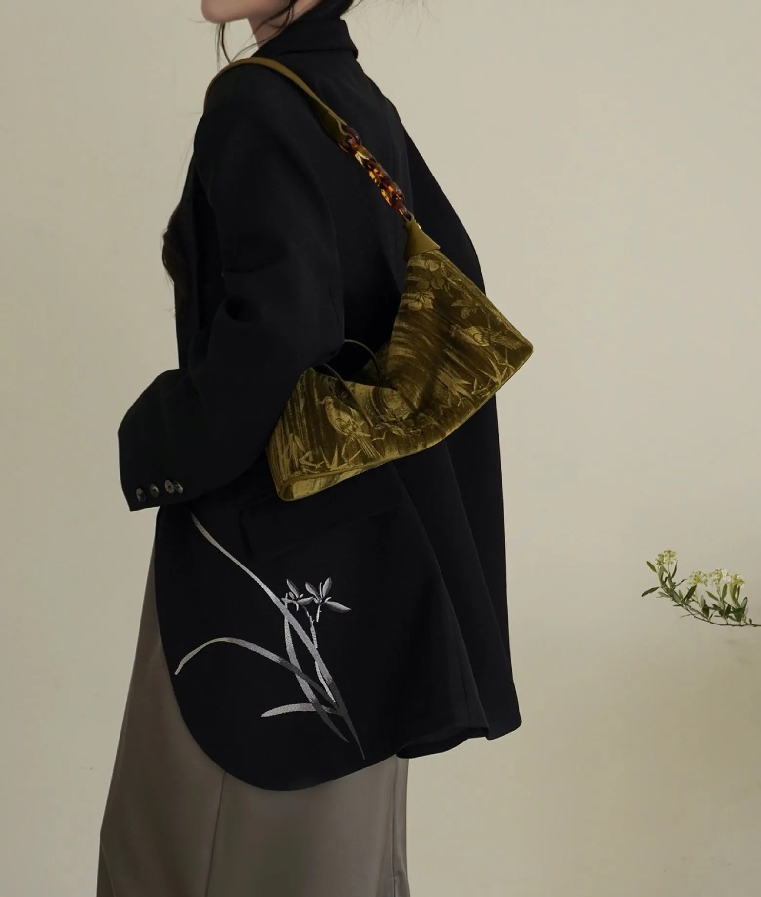 IRIS and BIRD embroidered velvet bag