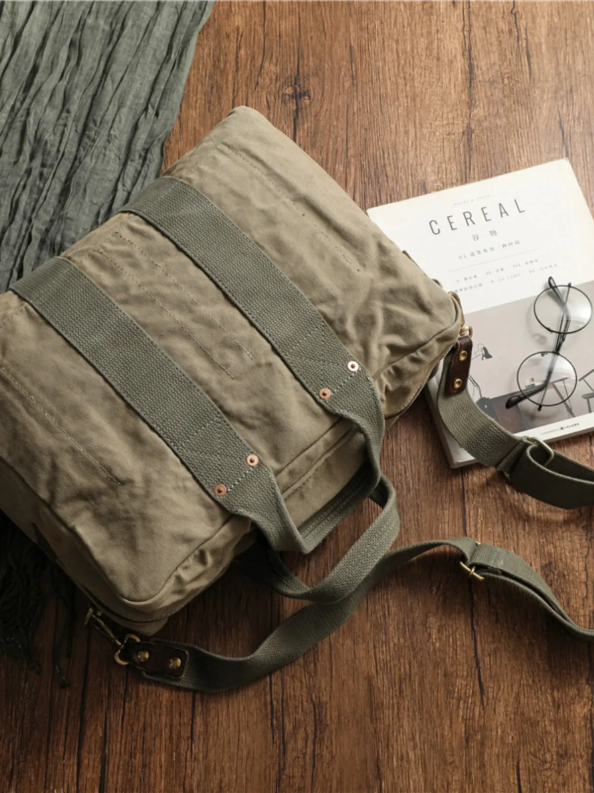 Khaki Canvas Army Style Carrier Bag for Men Military Duffle Bag Pilot Bag Canvas Military Bag