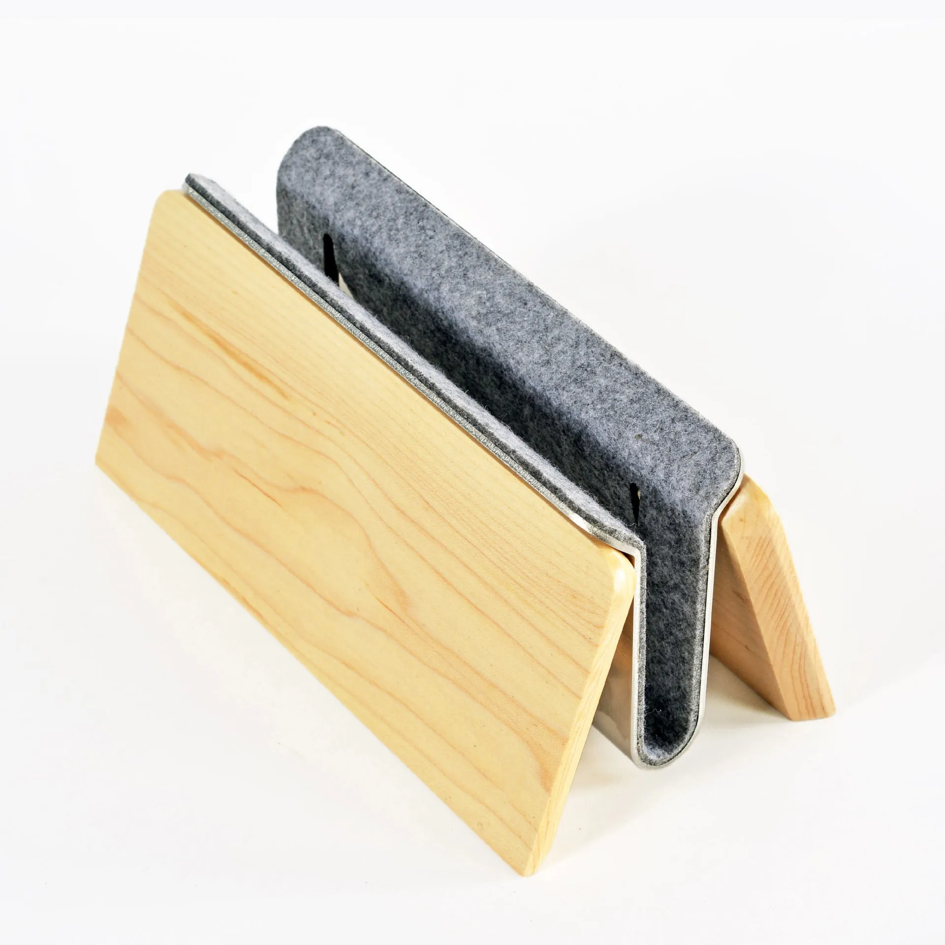 Minimalist Vertical Laptop Storage