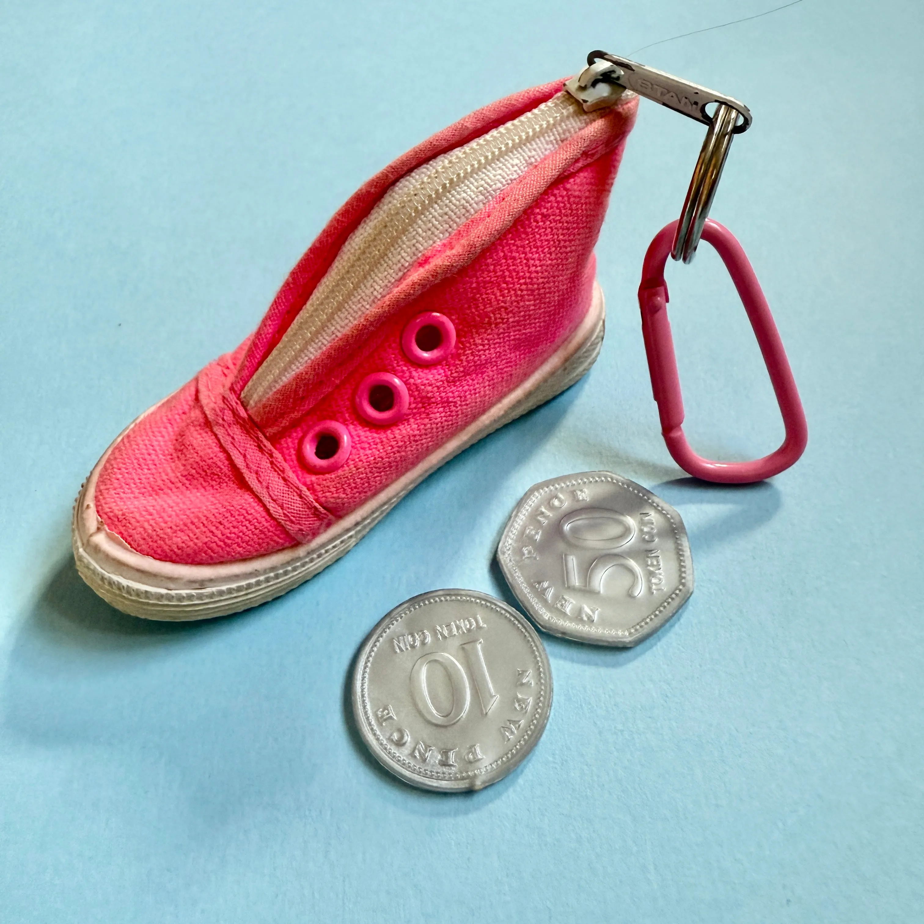 Neon 80s mini sneaker charm