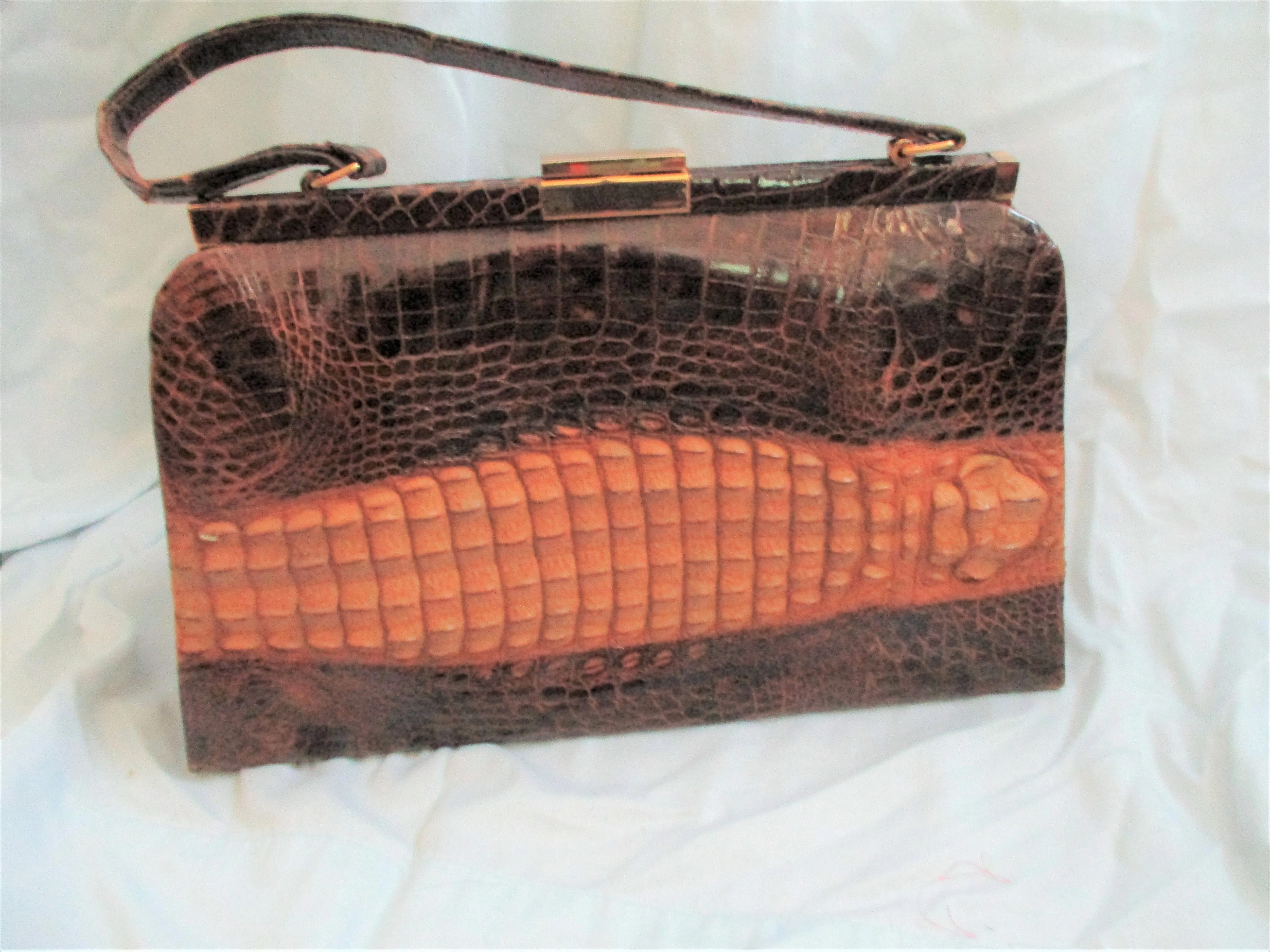 Vintage ALLIGATOR CROCODILE CROC ANIMAL Skin Clutch Purse Bag BROWN Leather